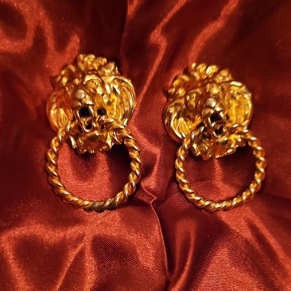 Vintage Gold Lion Head Earrings with Braided Ring and Copper Accents Clip ons - Picture 1 of 10